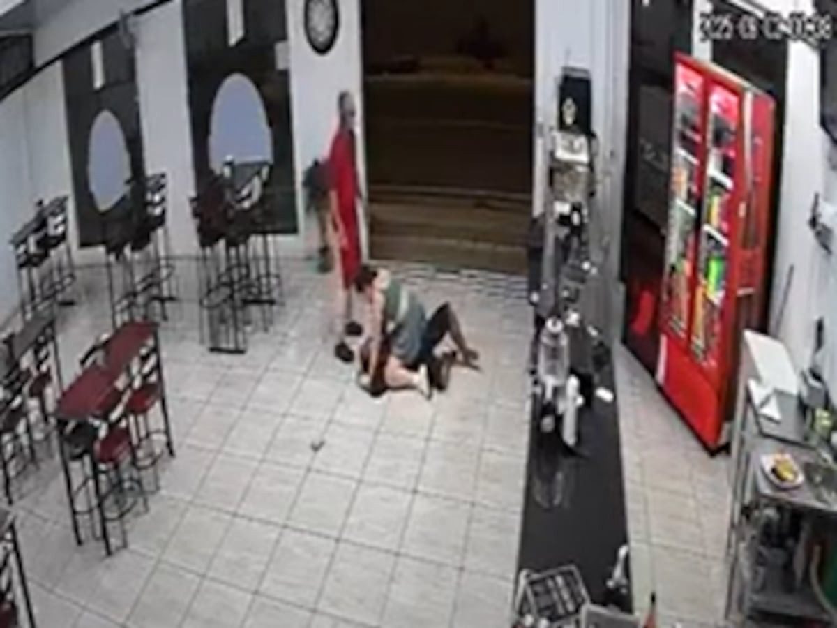 Vídeo: Um ladrão tentou assaltar uma mulher, mas ela se defendeu usando uma arte marcial brasileira chamada jiu-jitsu