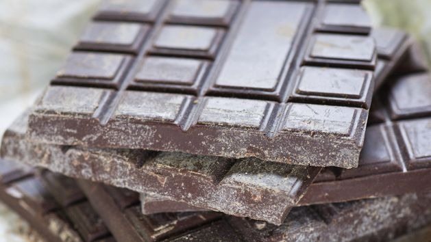 Weißer Belag auf Schokolade – was ist das und ist er noch genießbar? ➤ Globenow.info